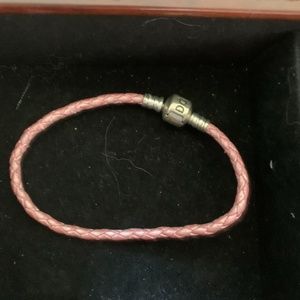 LIKE NEW 🌹Pandora pink leather charm bracelet